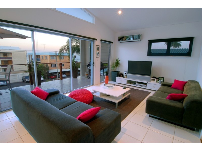 21 Juan Street, Alexandra Headland QLD 4572