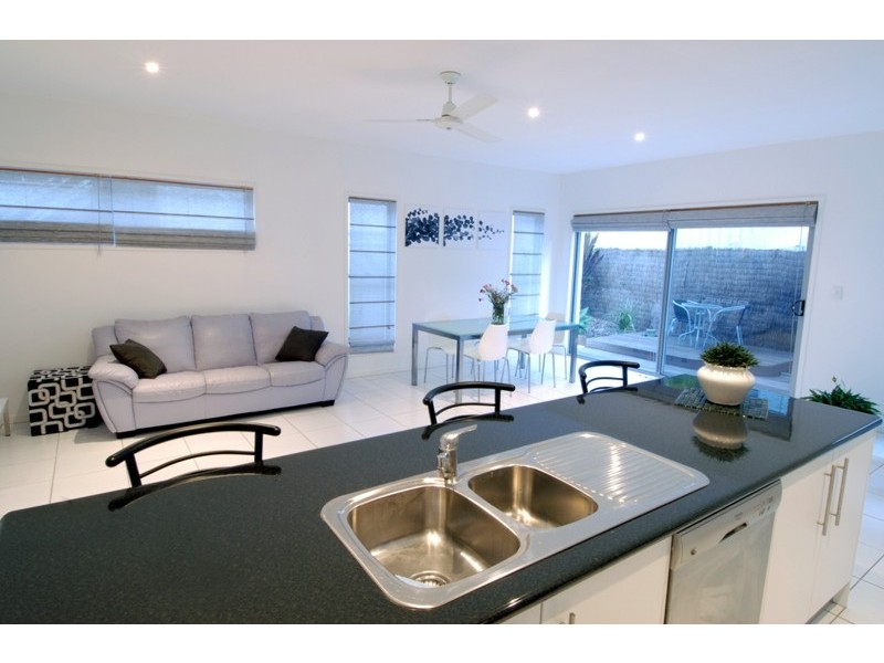 21 Juan Street, Alexandra Headland QLD 4572