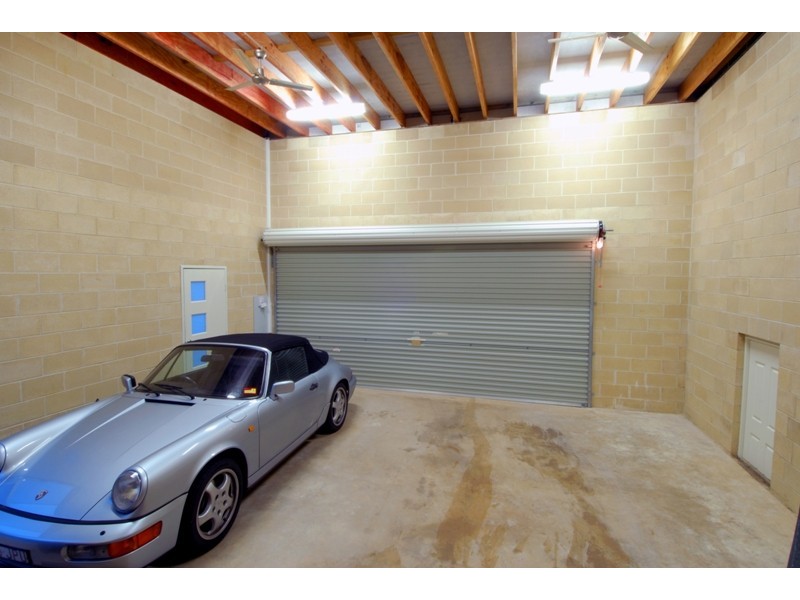 17 Camfield Street, Alexandra Headland QLD 4572