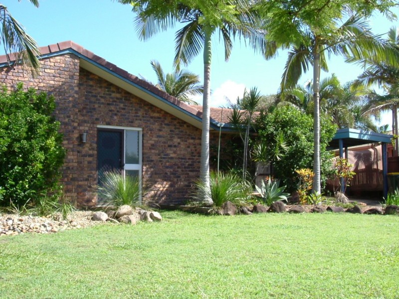 6 Bullando Street, Warana QLD 4575