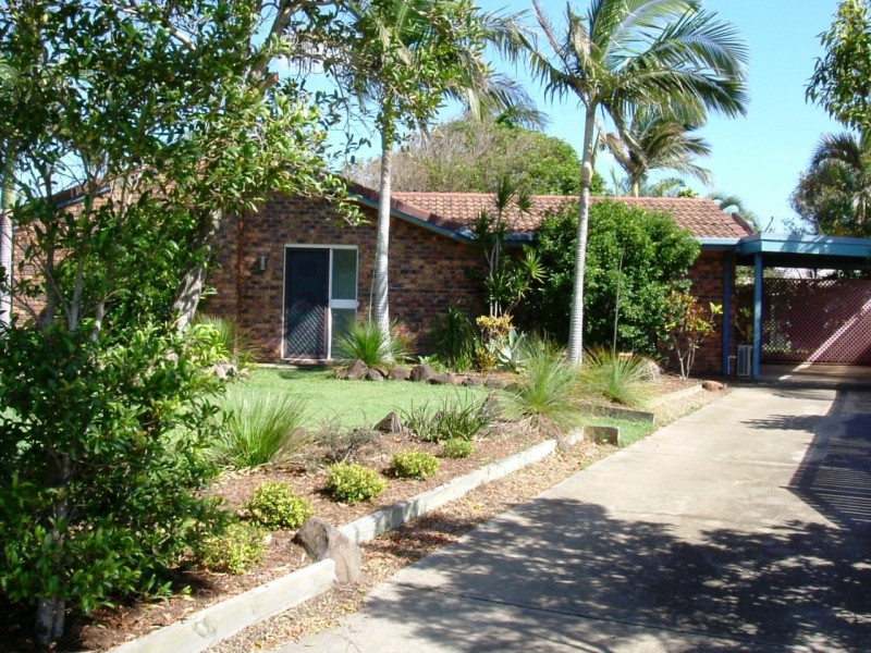 6 Bullando Street, Warana QLD 4575