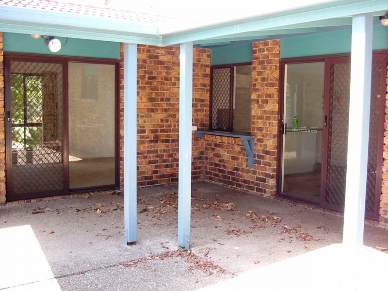 6 Bullando Street, Warana QLD 4575