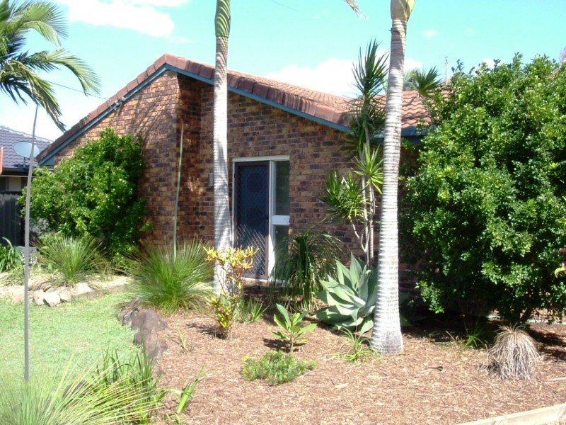 6 Bullando Street, Warana QLD 4575