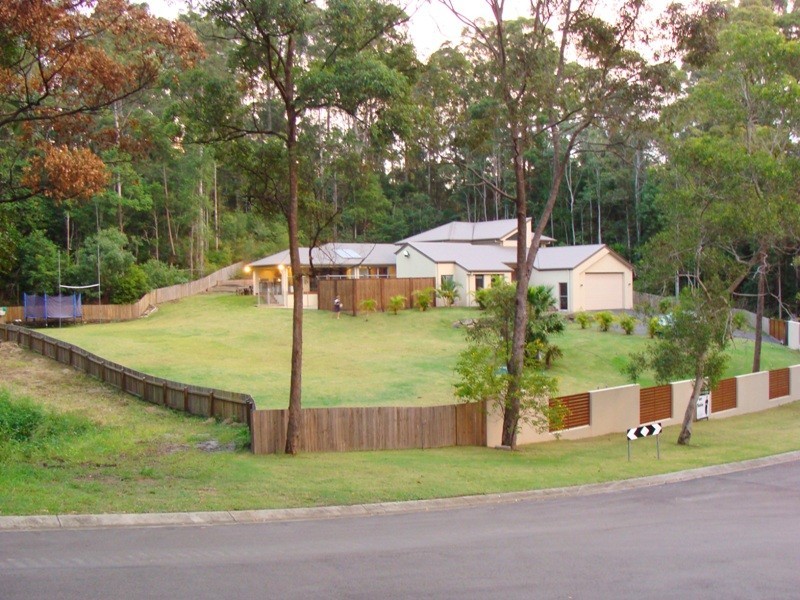 2 Sundown Close, Tanawha QLD 4556
