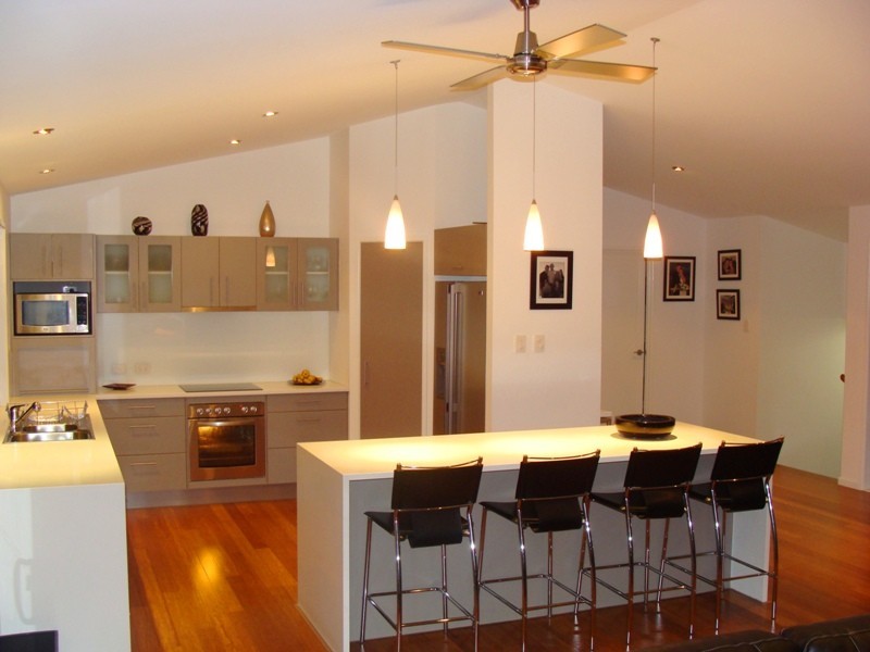 2 Sundown Close, Tanawha QLD 4556