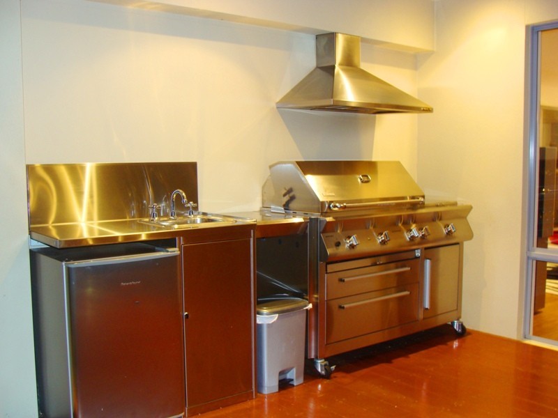 2 Sundown Close, Tanawha QLD 4556