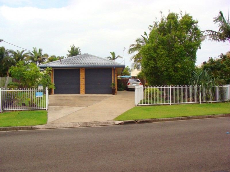 4 Ewinga Court, Mountain Creek QLD 4557