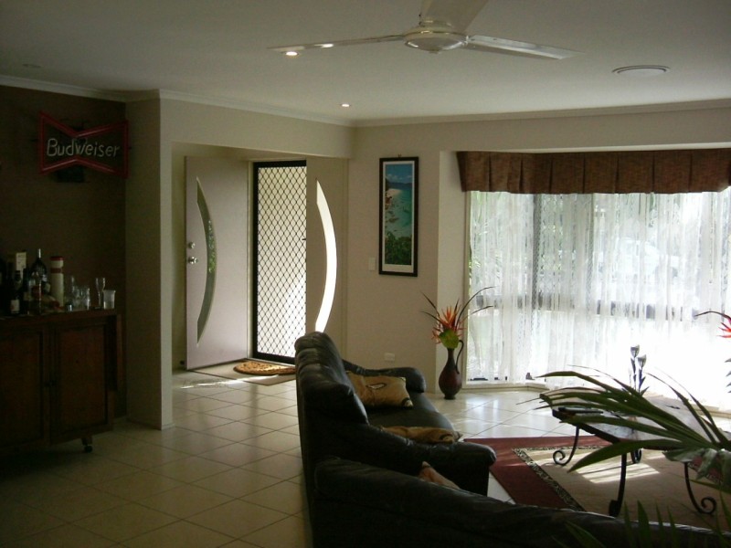 11 Kensington Drive, Minyama QLD 4575