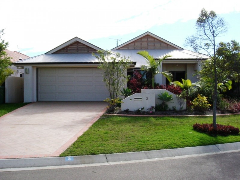2 Antigua Court, Kawana Island QLD 4575