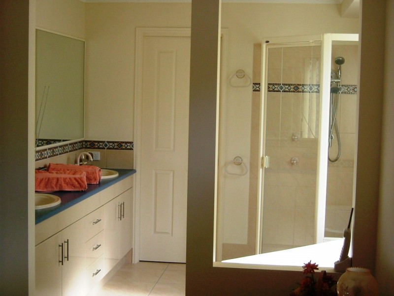 2 Antigua Court, Kawana Island QLD 4575