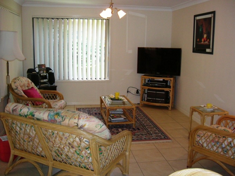 2 Antigua Court, Kawana Island QLD 4575