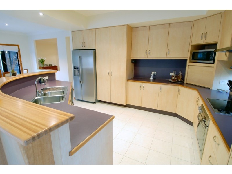 18 Corella Drive, Parrearra QLD 4575