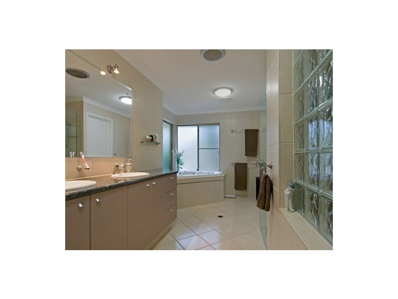 156 Stringy Bark Road, Buderim QLD 4556