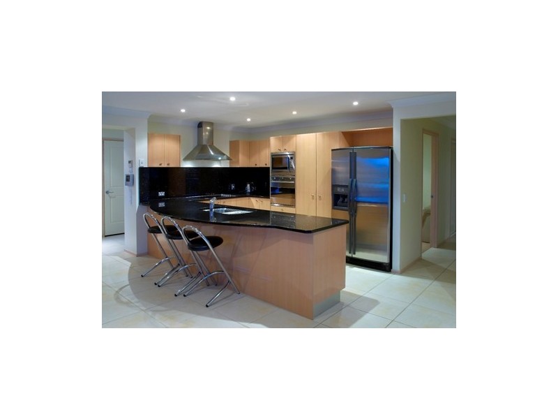 10 Mooloolah Island, Minyama QLD 4575