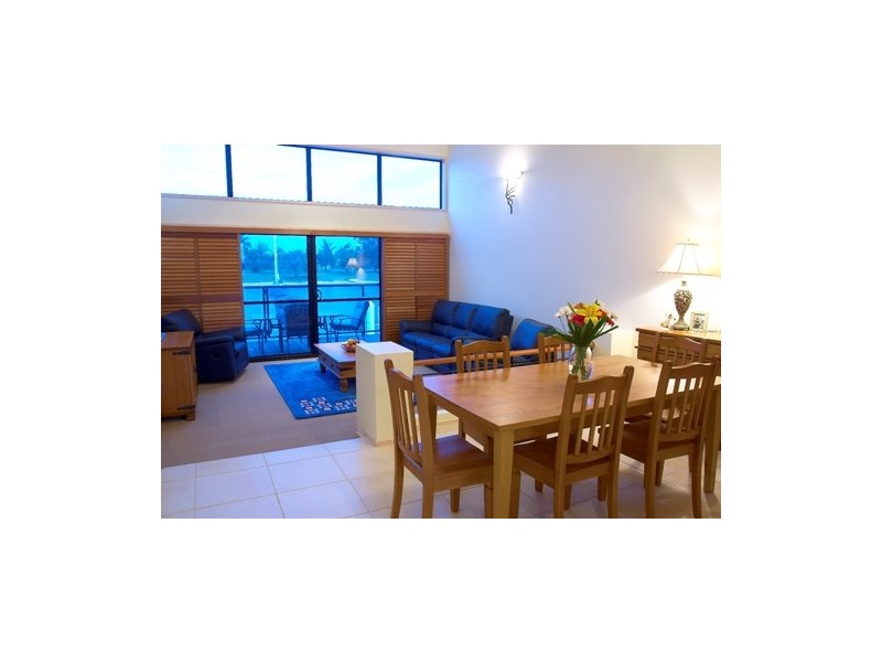 10 Mooloolah Island, Minyama QLD 4575