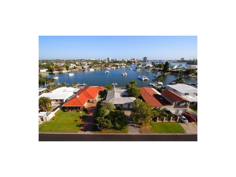 27 Elanora Avenue, Mooloolaba QLD 4557