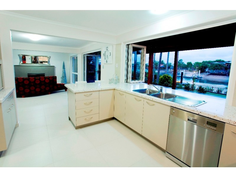 28 Jessica Boulevard, Minyama QLD 4575