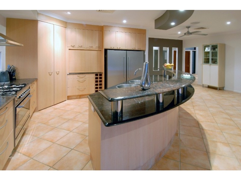 15 Marawa Drive, Minyama QLD 4575