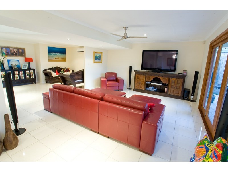 36 Kumbada, Minyama QLD 4575