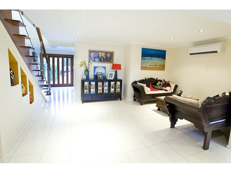 36 Kumbada, Minyama QLD 4575