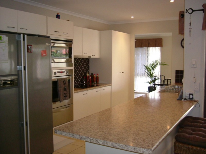 11 Kensington Drive, Minyama QLD 4575