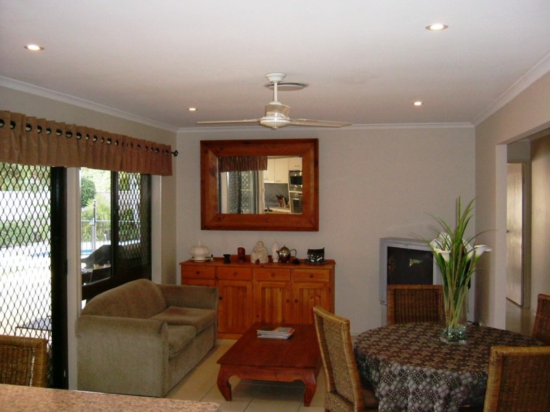11 Kensington Drive, Minyama QLD 4575