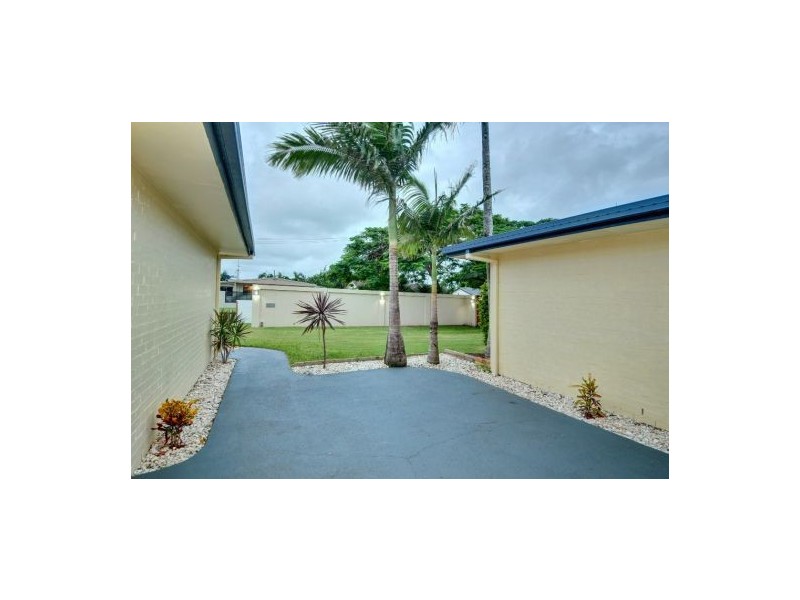11 Deejay Street, Maroochydore QLD 4558