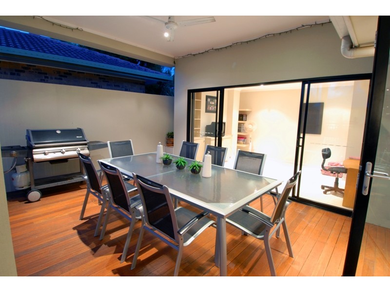 56 Ocean View Avenue, Mooloolaba QLD 4557