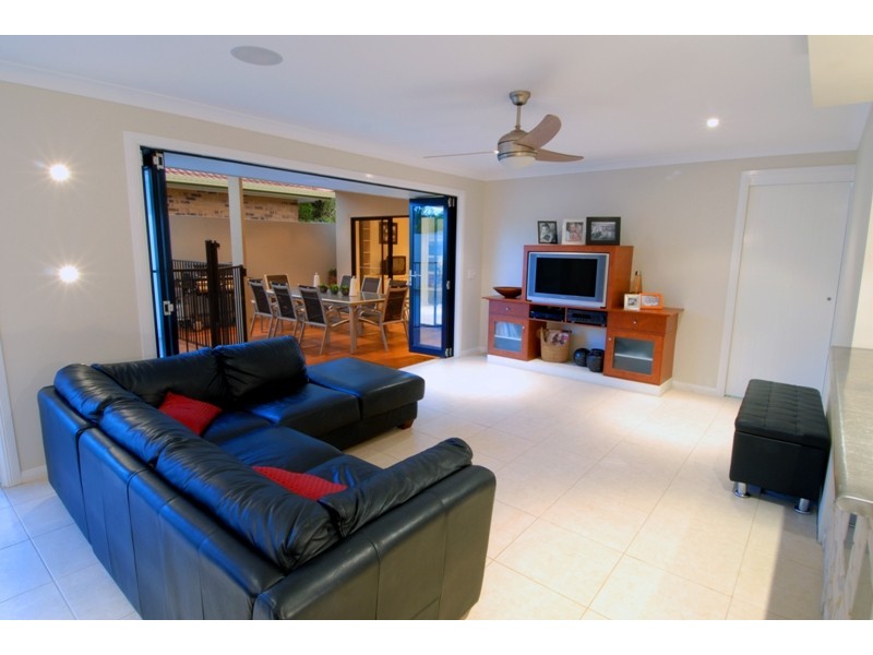 56 Ocean View Avenue, Mooloolaba QLD 4557