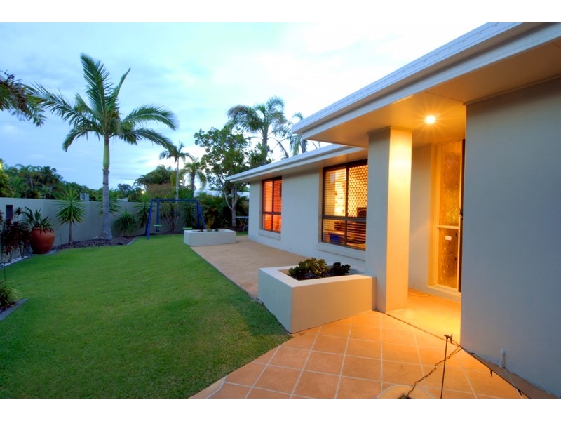 56 Ocean View Avenue, Mooloolaba QLD 4557