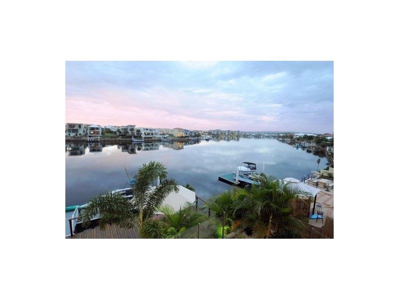 1 Reedlark Place, Parrearra QLD 4575