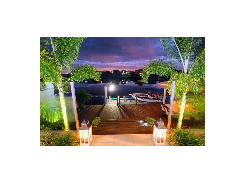 1 Reedlark Place, Parrearra QLD 4575