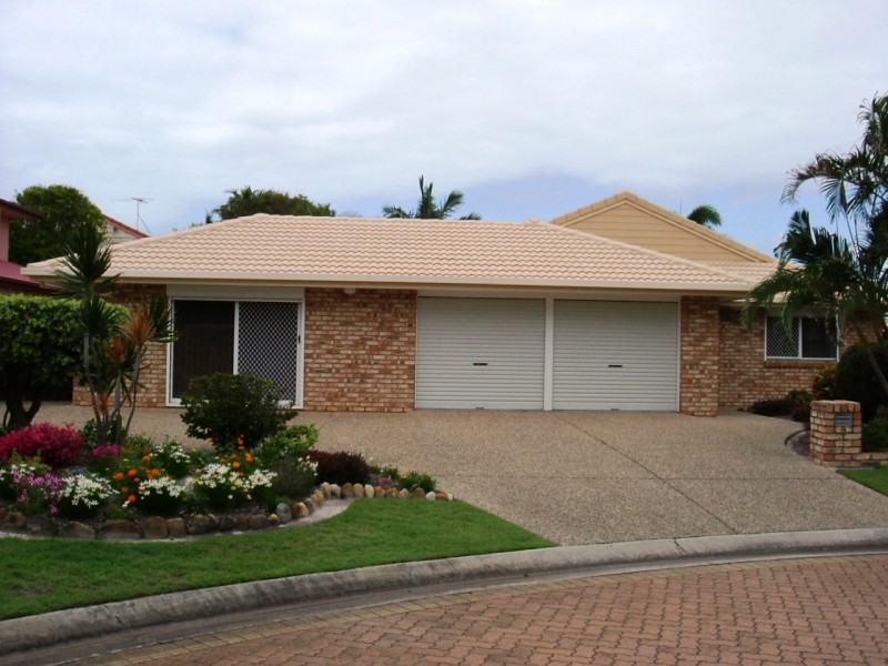 9 Goldfinch Court, Wurtulla QLD 4575