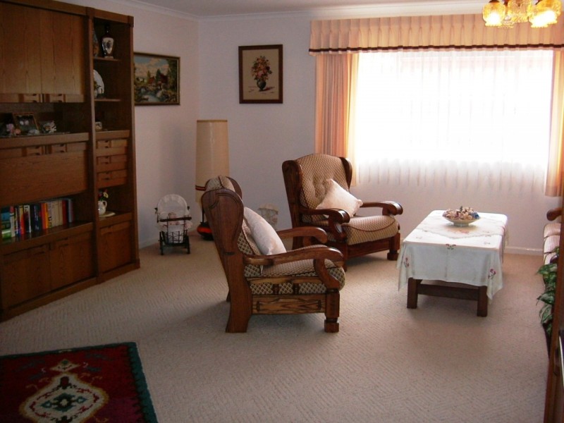 9 Goldfinch Court, Wurtulla QLD 4575