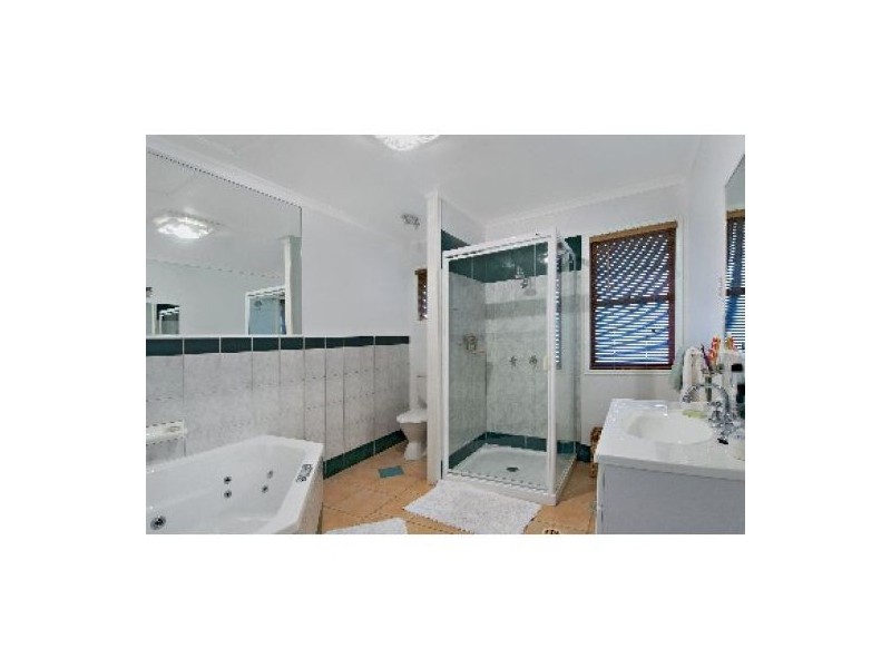 8/5 Barnes Drive, Buderim QLD 4556