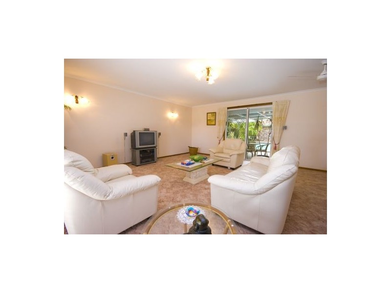 7 Rosella Street, Parrearra QLD 4575