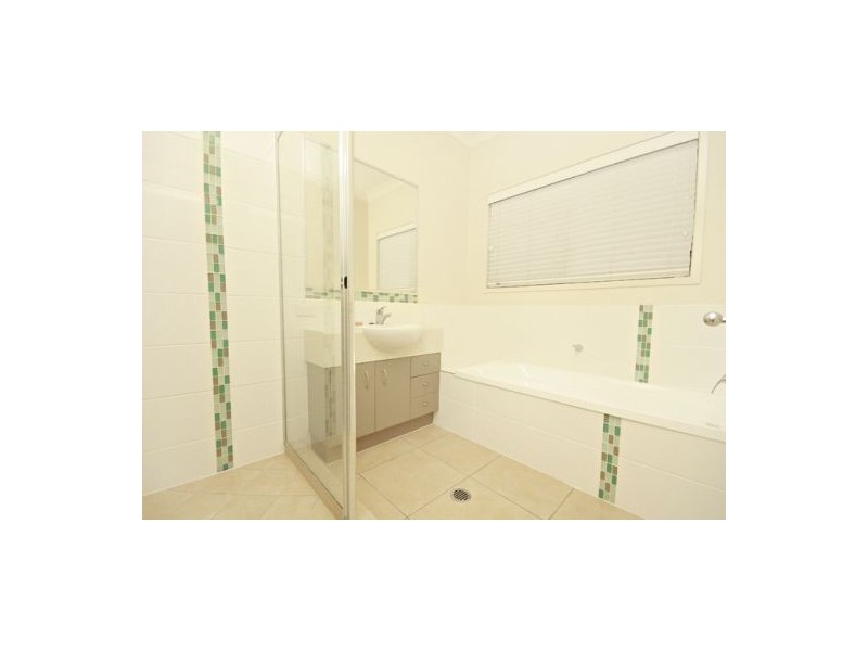 16 Rimmel Place, Palmwoods QLD 4555