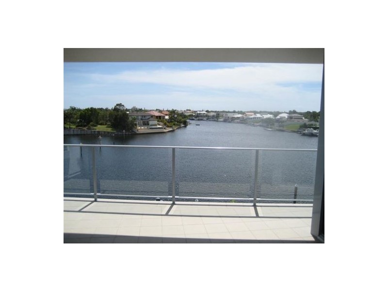 35 ‘Island Quays’ 51 Grand Parade, Kawana Island QLD 4575