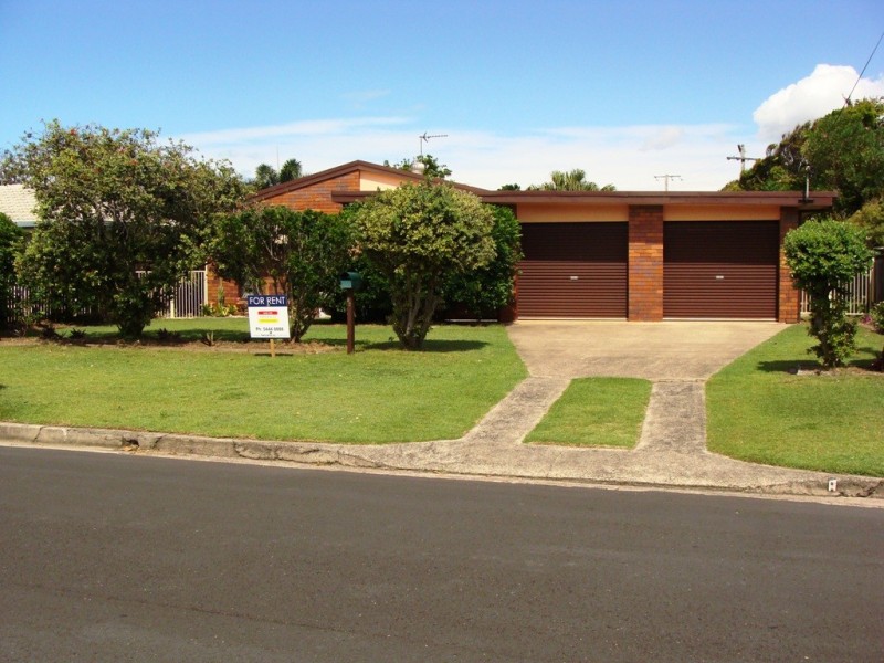 82 Lapoinya Crescent, Warana QLD 4575