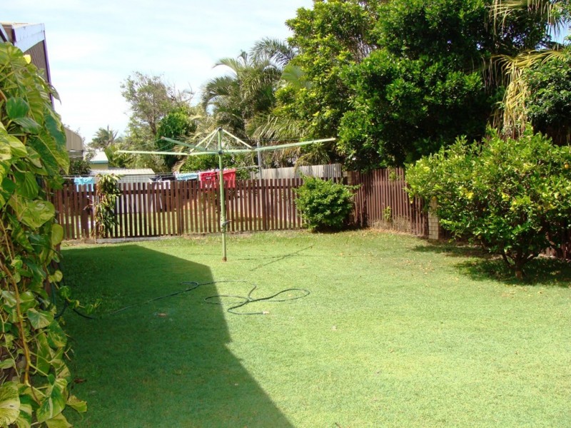 82 Lapoinya Crescent, Warana QLD 4575