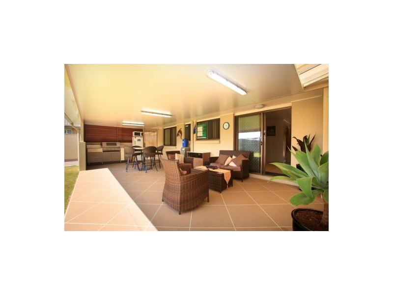 21 Sunbird chase, Parrearra QLD 4575