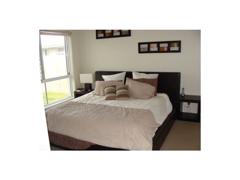 9 Silvereye Street, Sippy Downs QLD 4556