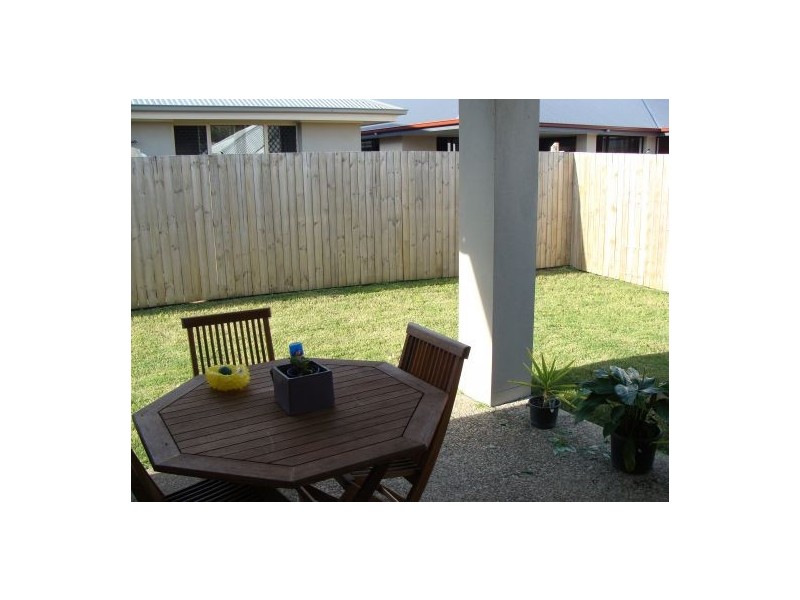 9 Silvereye Street, Sippy Downs QLD 4556