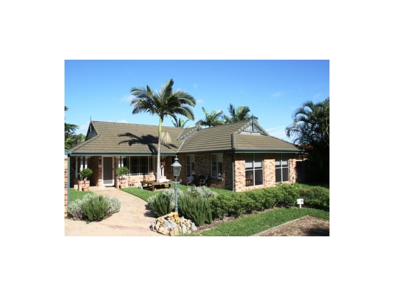 1 Rosea Crt, Currimundi QLD 4551