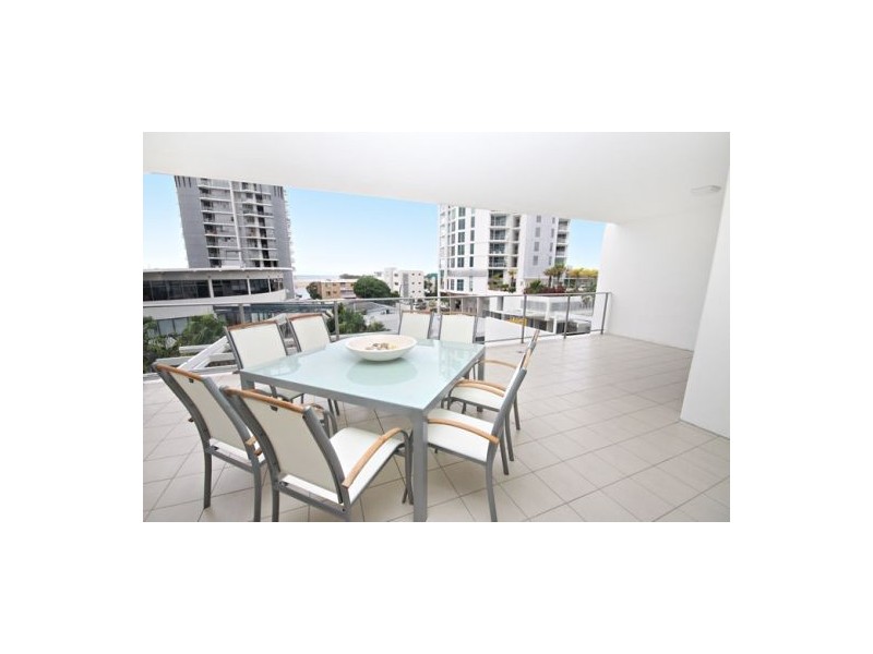 303  ‘M1′ 1 Duporth Ave, Maroochydore QLD 4558