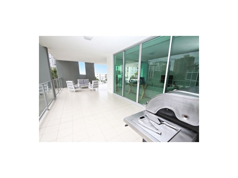 303  ‘M1′ 1 Duporth Ave, Maroochydore QLD 4558