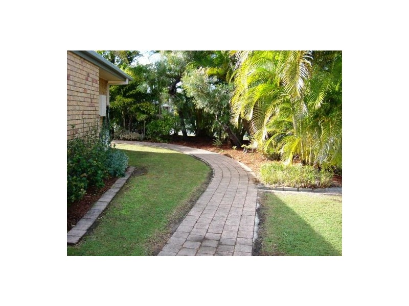 2 Spinnaker Blv, Wurtulla QLD 4575