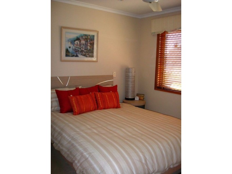 2 Spinnaker Blv, Wurtulla QLD 4575