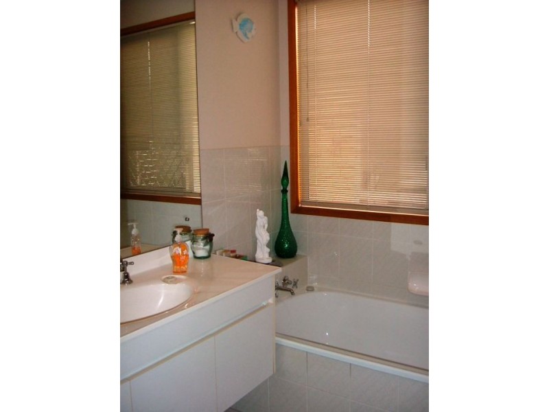2 Spinnaker Blv, Wurtulla QLD 4575