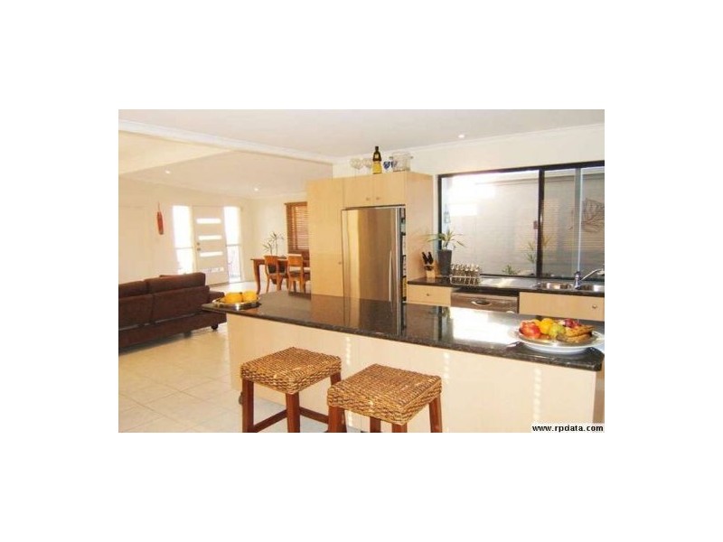 21 Sanibel Court, Kawana Island QLD 4575